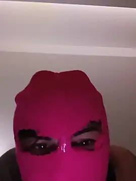Snapshot of BaddieOMalessere chatting on 05.15.26 BaddieOMalessere online show from 05.15.26