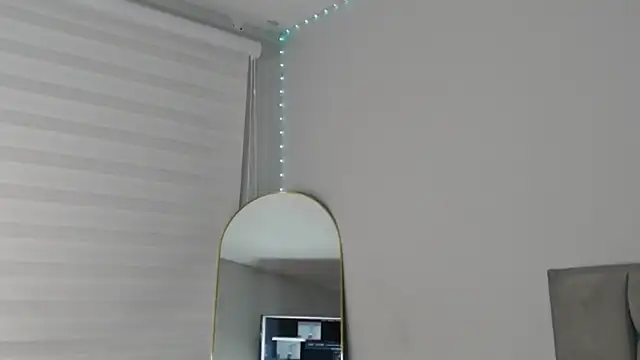 saravelvett online show from 07.21.26