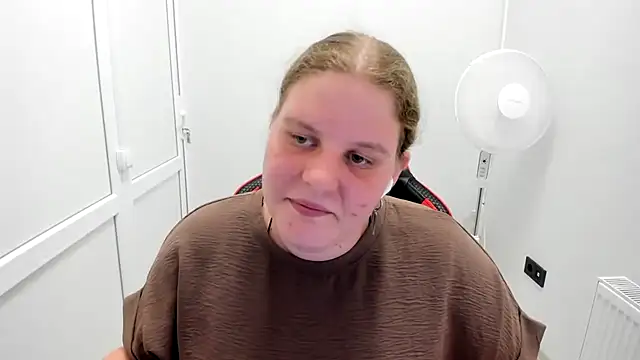 Snapshot of Bella_shyy_ chatting on 07.09.26 Bella shyy online show from 07.09.26