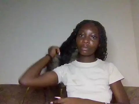 miss petite0 online show from 06.15.26