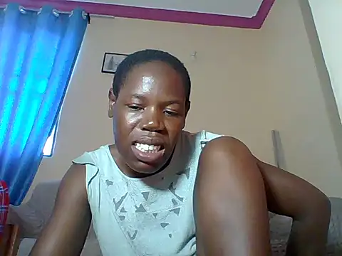 Snapshot of Blacksexyqueen24 chatting on 06.02.26 Blacksexyqueen24 online show from 06.02.26