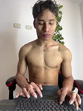 NelModel1 online show from 06.02.26