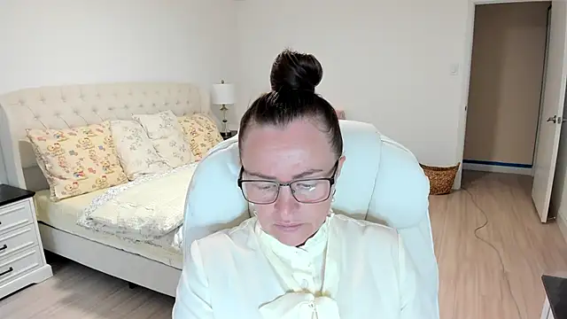 Vika73 online show from 09.15.25