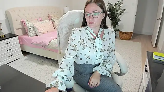 Vika73 online show from 06.27.26