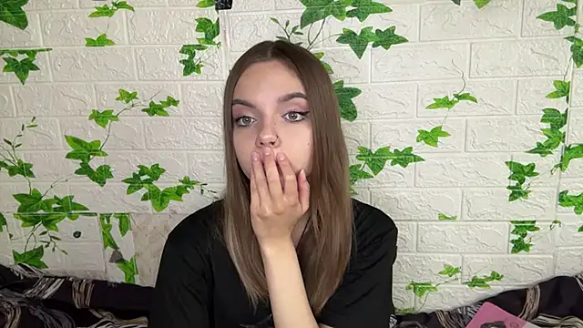 LisaPorse online show from 06.19.26