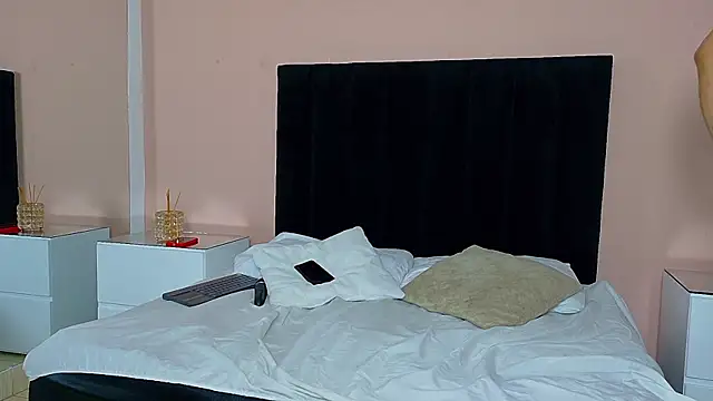 Snapshot of MILA_AND_COTI chatting on 07.18.26 MILA AND COTI online show from 07.18.26