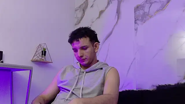 keen black  online show from 06.03.26