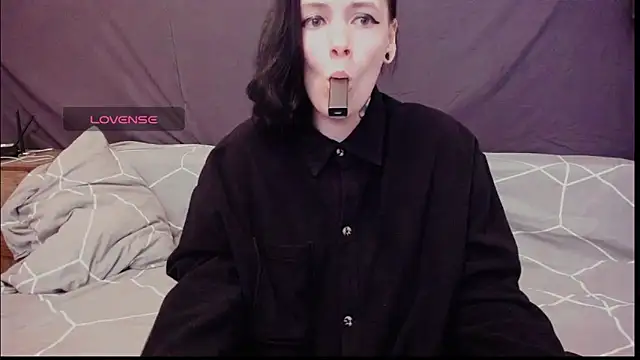 Snapshot of Polly_Megan chatting on 06.21.26 Polly Megan online show from 06.21.26