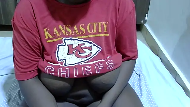 RawHoneyXo- online show from 05.30.26