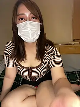 Snapshot of mami_ch chatting on 06.17.26 mami ch online show from 06.17.26