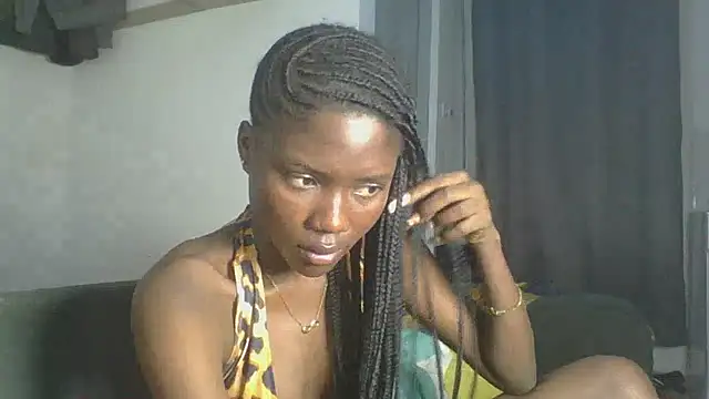 Snapshot of Ebony-Candy chatting on 06.12.26 Ebony-Candy online show from 06.12.26