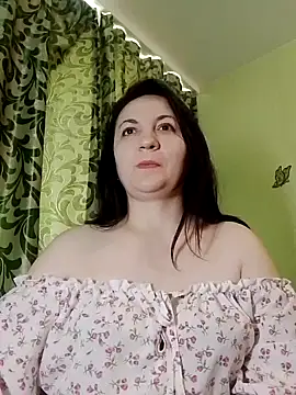 Snapshot of MiaRox chatting on 05.23.26 MiaRox online show from 05.23.26