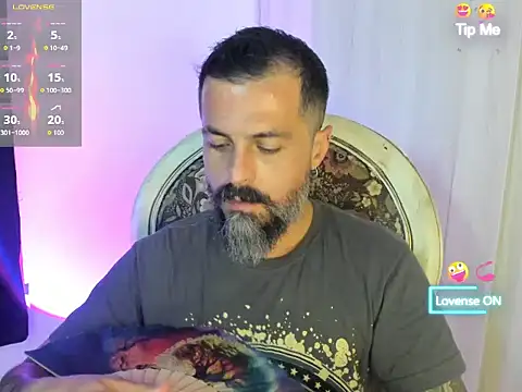 Snapshot of Miguel_angeel_ chatting on 07.10.26 Miguel angeel online show from 07.10.26