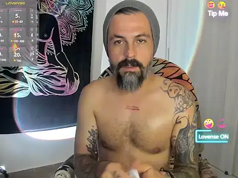 Snapshot of Miguel_angeel_ chatting on 07.14.26 Miguel angeel online show from 07.14.26