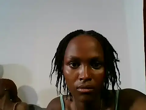 Sleek petite online show from 06.03.26