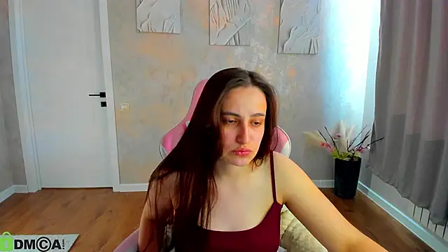 Elizabet Colllins online show from 06.04.26