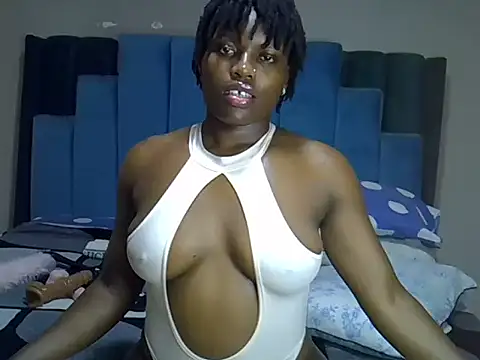 Snapshot of melanin_moon chatting on 05.30.26 melanin moon online show from 05.30.26