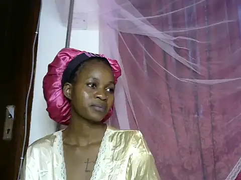 Snapshot of Sexy_strawberina chatting on 07.18.26 Sexy strawberina online show from 07.18.26