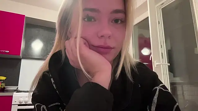 KimberliBaskerville online show from 07.04.26