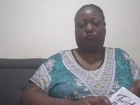 Snapshot of fat_ebonyqueen chatting on 07.16.26 fat ebonyqueen online show from 07.16.26