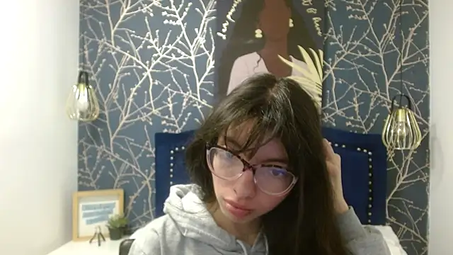 Snapshot of Allyshon_ chatting on 05.30.26 Allyshon online show from 05.30.26