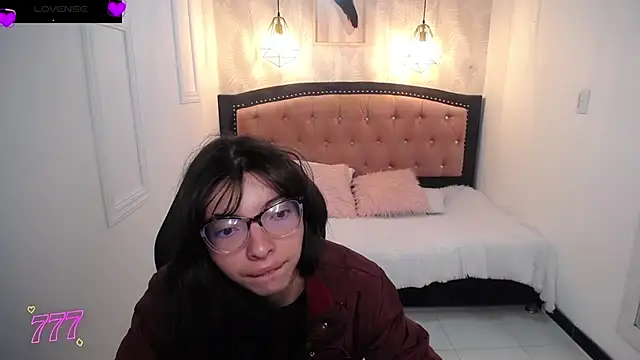 Snapshot of Allyshon_ chatting on 07.14.26 Allyshon online show from 07.14.26