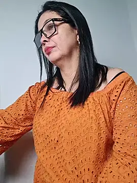 Snapshot of Scarlett_Valnyx chatting on 06.02.26 Scarlett Valnyx online show from 06.02.26