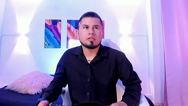 Snapshot of dominikvega chatting on 06.12.26 dominikvega online show from 06.12.26
