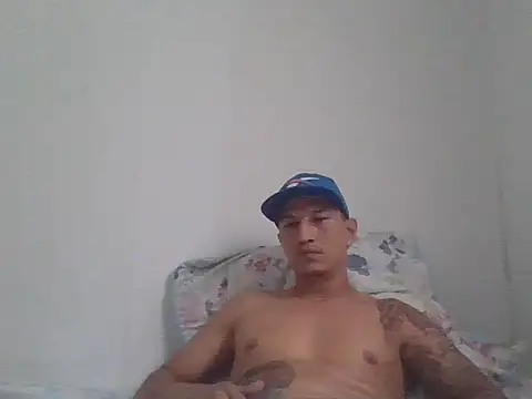 Snapshot of Andreesr chatting on 08.01.26 Andreesr online show from 08.01.26