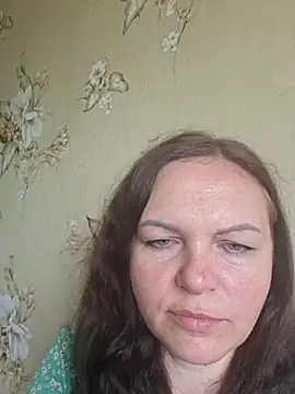 Snapshot of Meri_a chatting on 07.17.26 Meri a online show from 07.17.26