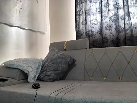 sexyleah25 online show from 06.18.26