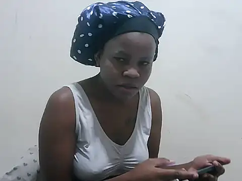 Snapshot of prettyva chatting on 06.10.26 prettyva online show from 06.10.26