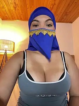 Amira 002 online show from 06.03.26