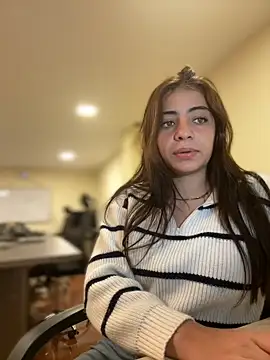 Hanna Cruz  online show from 07.11.26
