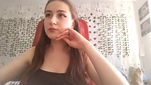 Snapshot of Pollykiss chatting on 06.29.26 Pollykiss online show from 06.29.26