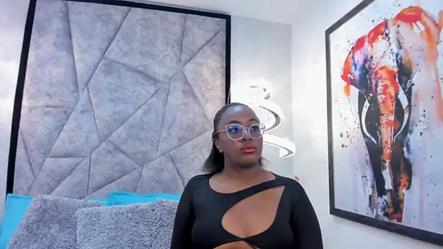 ZoeBrowns online show from 06.03.26