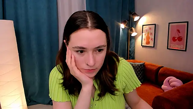 Snapshot of polly_pop_ chatting on 06.07.26 polly pop online show from 06.07.26