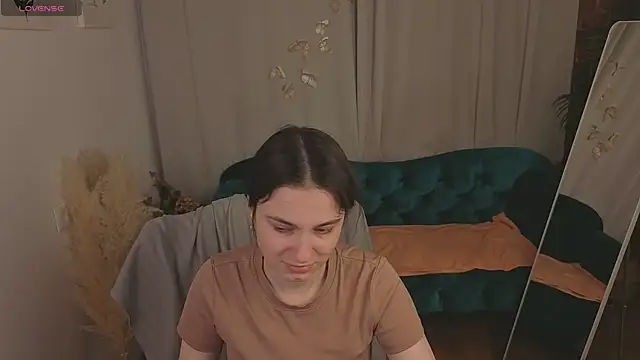 nishira shy online show from 06.02.26