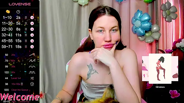 Arya Curves online show from 06.14.26
