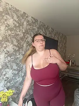 LucieLouBabe online show from 07.07.26