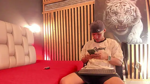 Snapshot of Camilo_Contreras chatting on 07.11.26 Camilo Contreras online show from 07.11.26