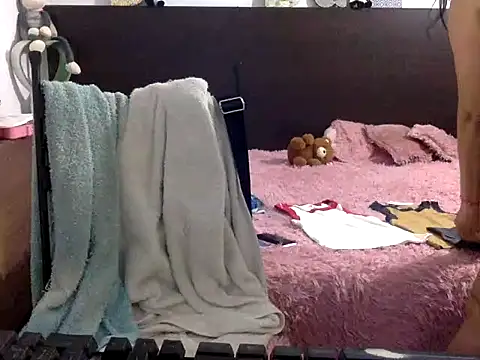 Snapshot of mommy-flabia chatting on 07.19.26 mommy-flabia online show from 07.19.26