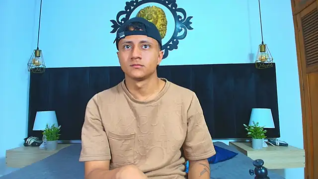 Thiago Nova online show from 06.04.26