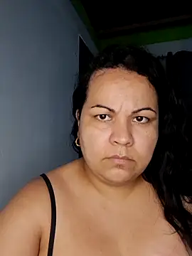 Snapshot of Latimida chatting on 06.22.26 Latimida online show from 06.22.26