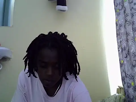 Snapshot of Pretty_Liz255 chatting on 06.08.26 Pretty Liz255 online show from 06.08.26