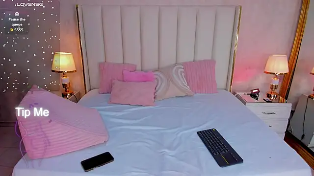KaylaDavies online show from 06.09.26
