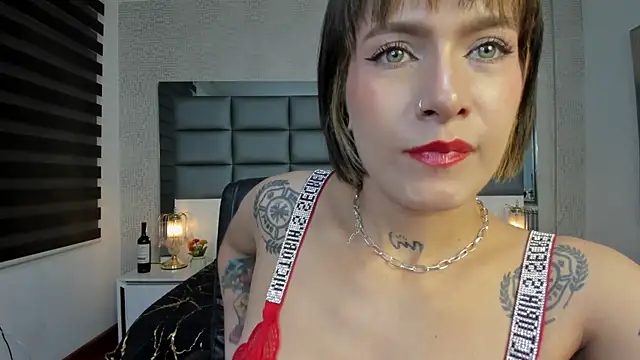 Snapshot of Mrs_Regina_clk chatting on 06.06.26 Mrs Regina clk online show from 06.06.26