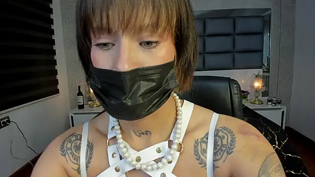 Snapshot of Mrs_Regina_clk chatting on 07.17.26 Mrs Regina clk online show from 07.17.26