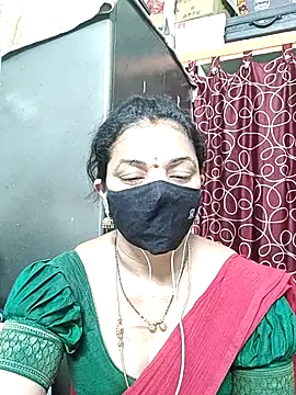 Snapshot of Leela_555 chatting on 07.13.26 Leela 555 online show from 07.13.26