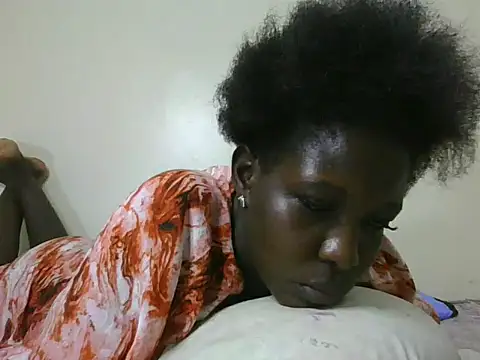 Snapshot of shugabaibe chatting on 06.01.26 shugabaibe online show from 06.01.26